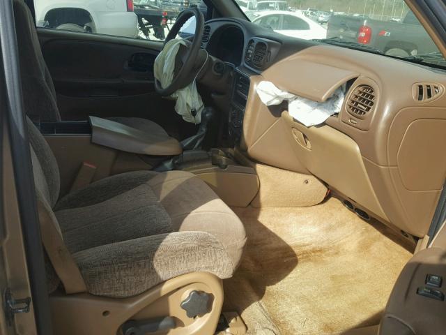 1GNDS13S422527780 - 2002 CHEVROLET TRAILBLAZE BROWN photo 5