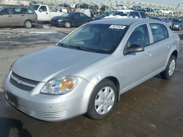 1G1AK58F387214352 - 2008 CHEVROLET COBALT LS SILVER photo 2