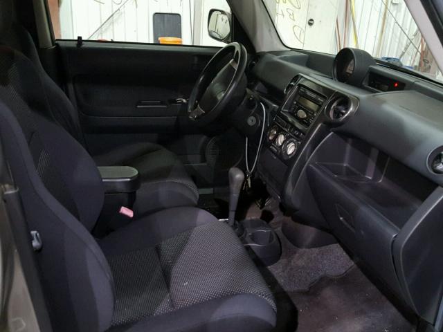 JTLKT324554021514 - 2005 TOYOTA SCION XB 银色 照片 5