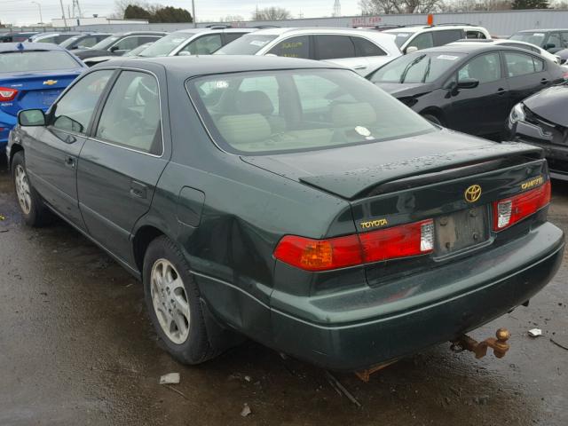 4T1BG22K0YU960224 - 2000 TOYOTA CAMRY CE GREEN photo 3