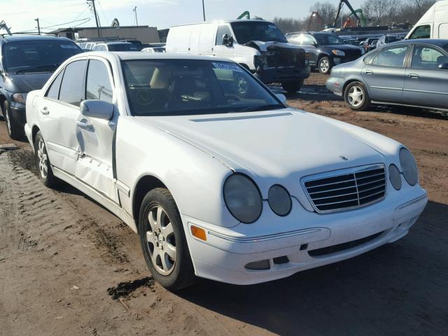 WDBJF65J0YB110021 - 2000 MERCEDES-BENZ E 320 WHITE photo 1