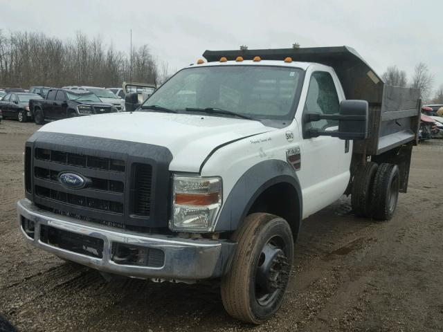 1FDAF57R19EA10147 - 2009 FORD F550 SUPER WHITE photo 2