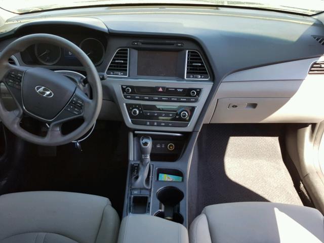 5NPE24AF9GH322952 - 2016 HYUNDAI SONATA SE SILVER photo 9