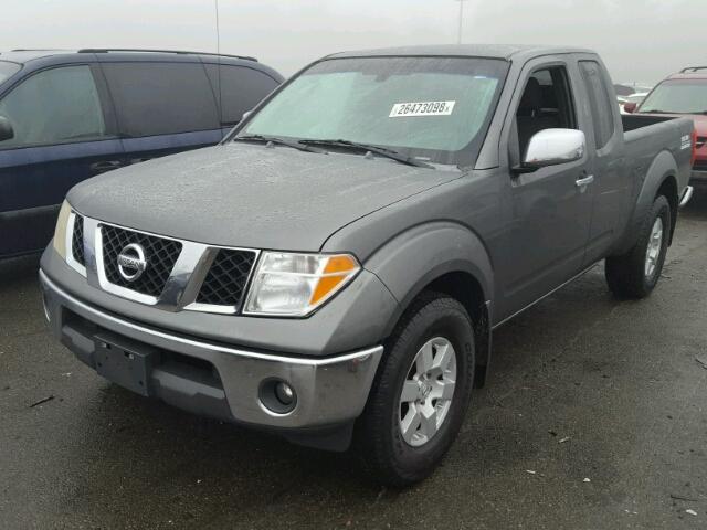 1N6AD06U25C443093 - 2005 NISSAN FRONTIER K GRAY photo 2