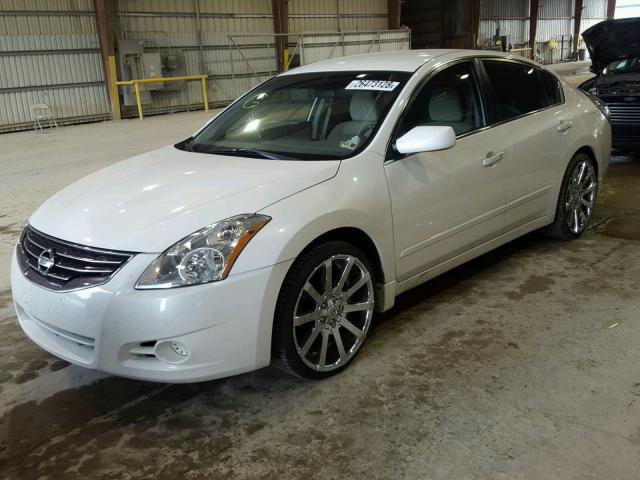 1N4AL2AP0CC101129 - 2012 NISSAN ALTIMA BAS WHITE photo 2