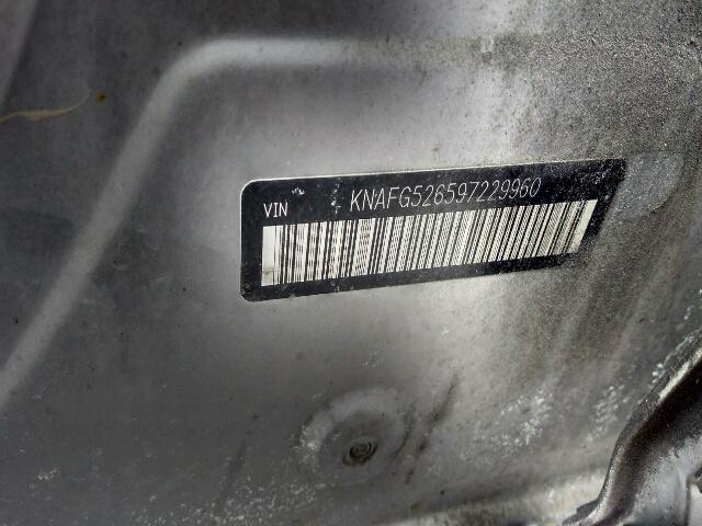 KNAFG526597229960 - 2009 KIA RONDO LX SILVER photo 10