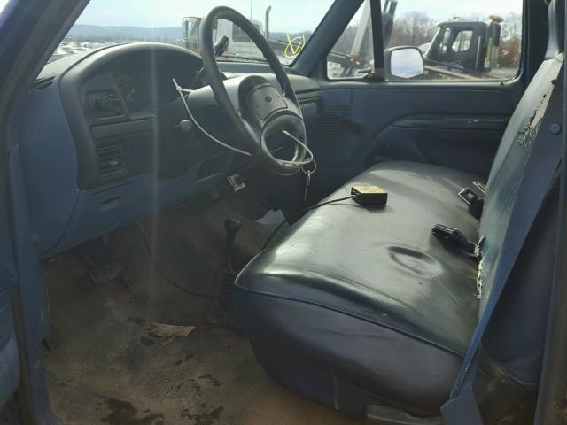 1FTHF26H9TEA92680 - 1996 FORD F250 BLUE photo 5