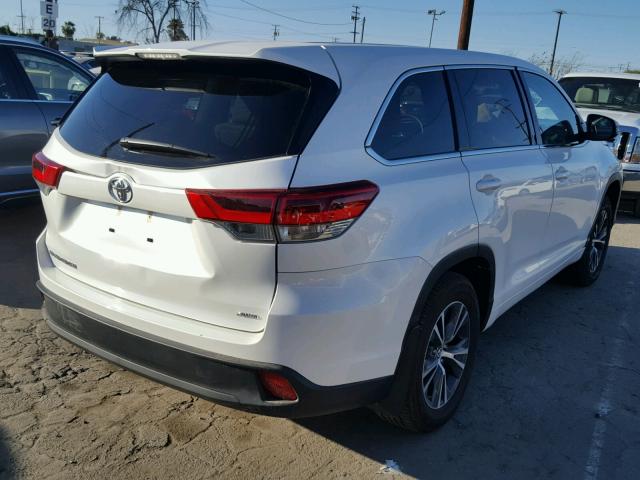 5TDBZRFH1HS425025 - 2017 TOYOTA HIGHLANDER WHITE photo 4