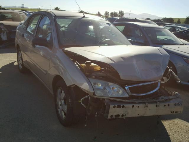 1FAHP34N47W144640 - 2007 FORD FOCUS ZX4 GOLD photo 1