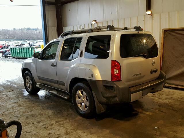 5N1AN0NW6DN819196 - 2013 NISSAN XTERRA X SILVER photo 3