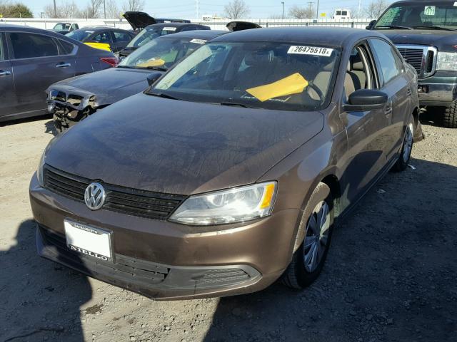3VW2K7AJ1BM377940 - 2011 VOLKSWAGEN JETTA BASE ყავისფერი ფოტო 2
