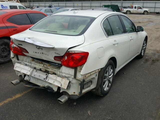 JNKBV61F88M260620 - 2008 INFINITI G35 WHITE photo 4