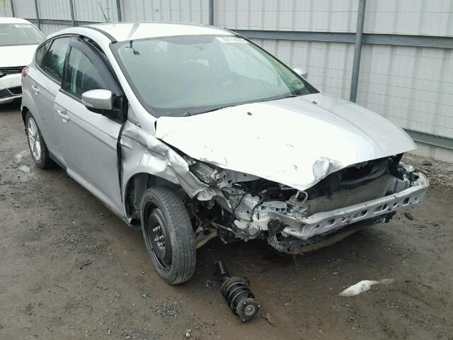 1FADP3K26FL382948 - 2015 FORD FOCUS SE SILVER photo 1