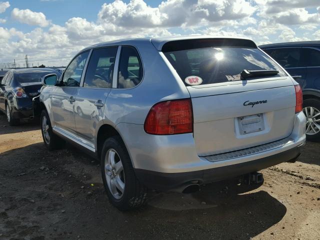 WP1AA29P74LA22495 - 2004 PORSCHE CAYENNE SILVER photo 3