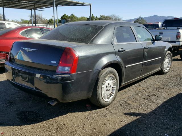 2C3KA43R17H605923 - 2007 CHRYSLER 300 BLACK photo 4