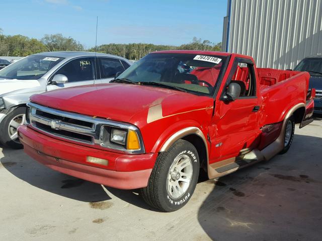 1GCCS144XV8211029 - 1997 CHEVROLET S TRUCK S1 RED photo 2