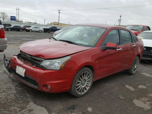 1FAHP3GN7AW209726 - 2010 FORD FOCUS SES RED photo 2