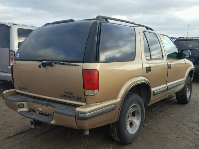 1GNCS13W8XK145760 - 1999 CHEVROLET BLAZER GOLD photo 4