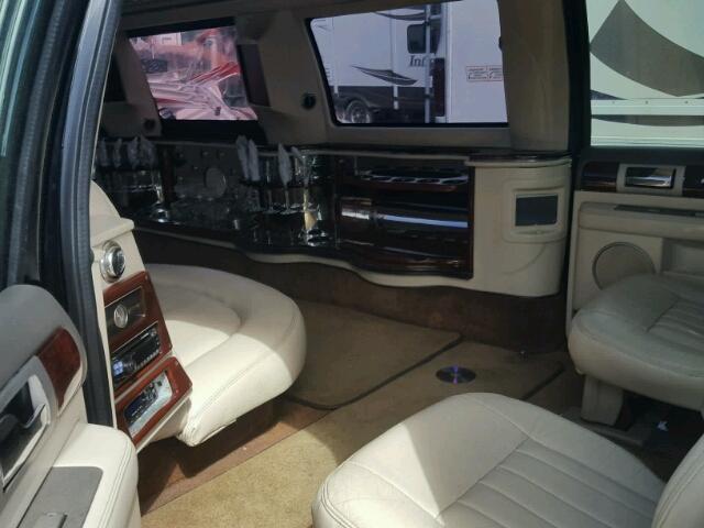 5L1FU27R44LJ40822 - 2004 LINCOLN NAVIGATOR შავი ფოტო 6