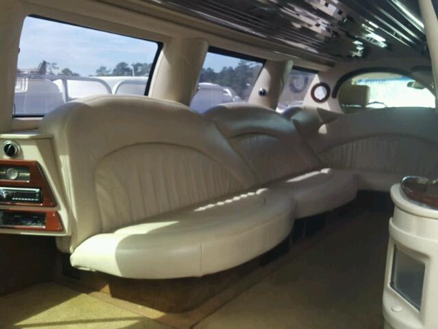 5L1FU27R44LJ40822 - 2004 LINCOLN NAVIGATOR შავი ფოტო 9