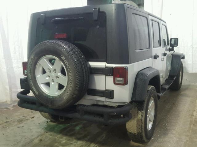 1J4GA39138L527169 - 2008 JEEP WRANGLER U SILVER photo 4