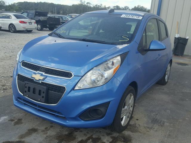 KL8CD6S93FC736320 - 2015 CHEVROLET SPARK 1LT Синий фото 2
