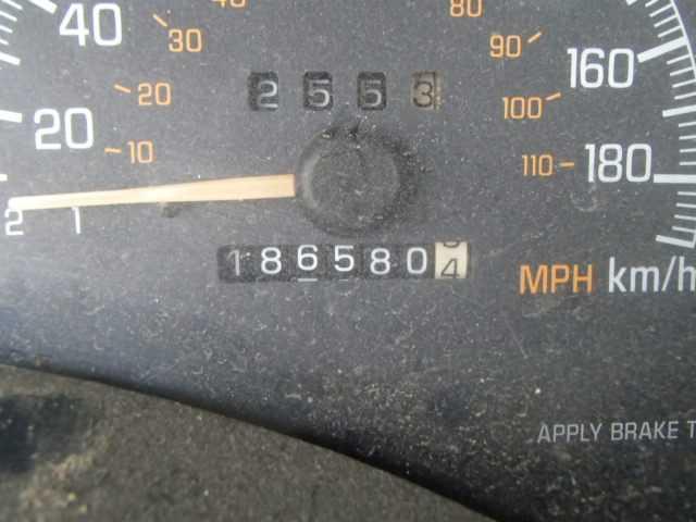 1G2WK52J11F268985 - 2001 PONTIAC GRAND PRIX Qırmızı foto 8