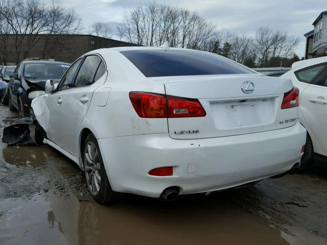 JTHCK262485022088 - 2008 LEXUS IS 250 WHITE photo 3