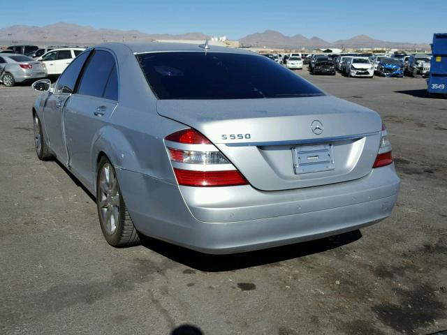 WDDNG71X57A097387 - 2007 MERCEDES-BENZ S 550 SILVER photo 3