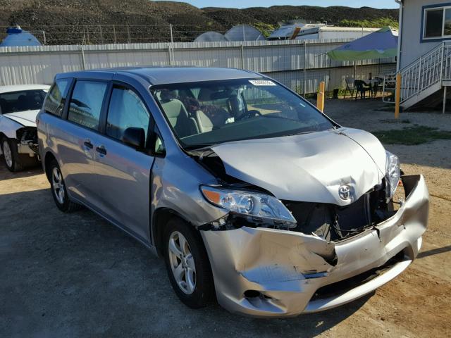 5TDZZ3DC5HS799625 - 2017 TOYOTA SIENNA BAS SILVER photo 1