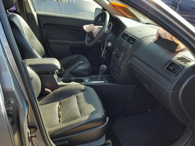 3FAFP07126R163123 - 2006 FORD FUSION SE GRAY photo 5