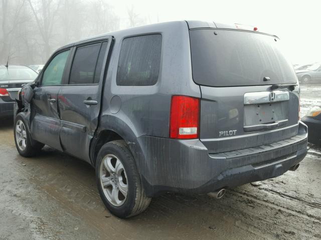 5FNYF3H72CB026643 - 2012 HONDA PILOT EXLN GRAY photo 3