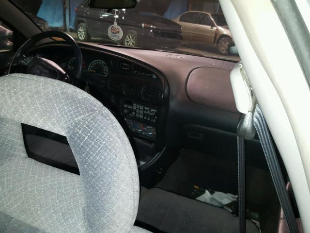 1G2WP52K4YF126831 - 2000 PONTIAC GRAND PRIX SILVER photo 5