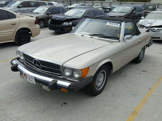 10704412022630 - 1975 MERCEDES-BENZ BENZ GOLD photo 2