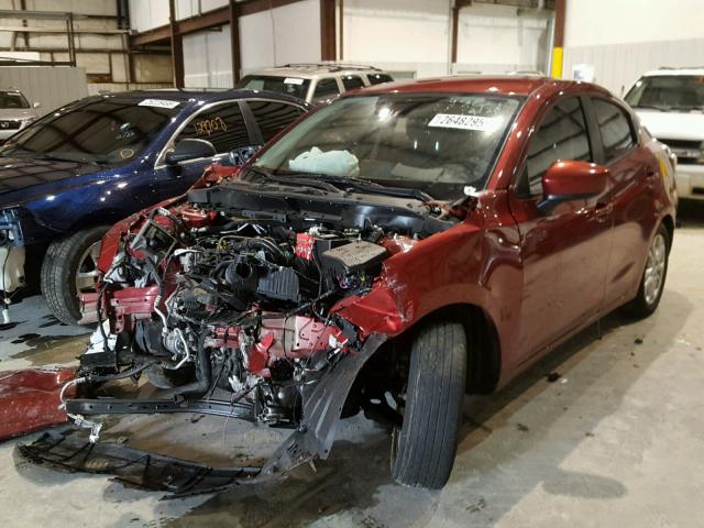 3MYDLBZV7GY124383 - 2016 TOYOTA SCION IA RED photo 2