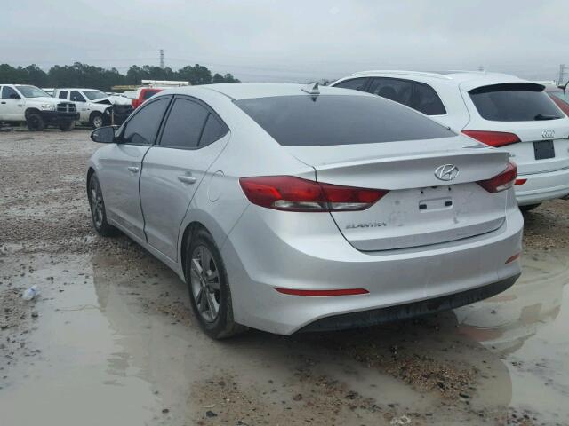 5NPD84LF3HH117314 - 2017 HYUNDAI ELANTRA SE SILVER photo 3