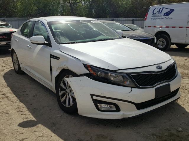 5XXGM4A7XFG399870 - 2015 KIA OPTIMA LX WHITE photo 1