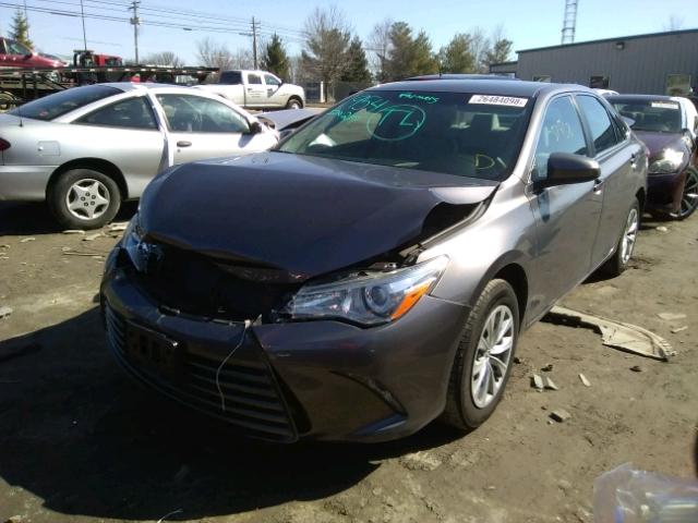 4T1BF1FK0HU363999 - 2017 TOYOTA CAMRY LE GRAY photo 2