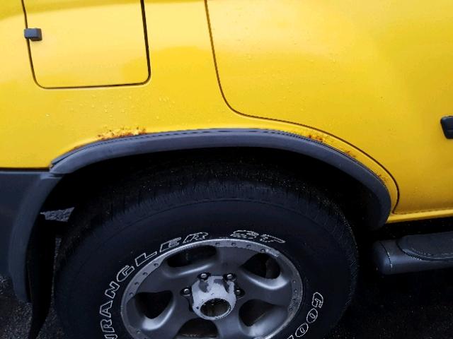 5N1MD28YX3C649735 - 2003 NISSAN XTERRA SE YELLOW photo 9