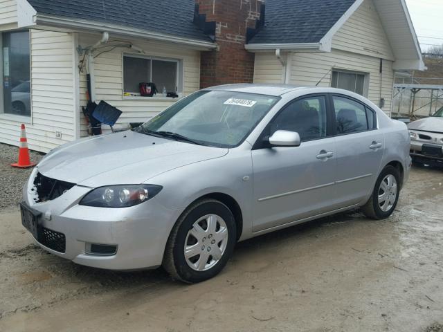 JM1BK12F281794158 - 2008 MAZDA 3 I SILVER photo 2