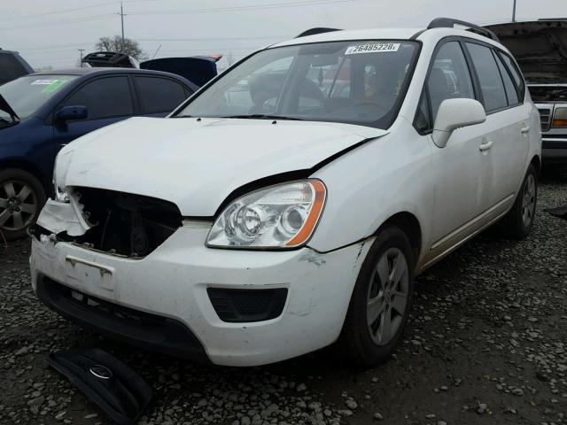 KNAFG529597274360 - 2009 KIA RONDO BASE WHITE photo 2