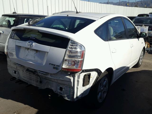 JTDKB20U783379770 - 2008 TOYOTA PRIUS WHITE photo 4