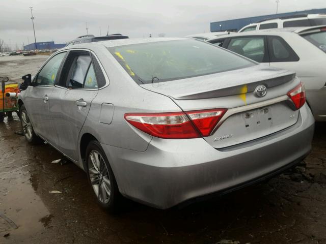 4T1BF1FK6HU365935 - 2017 TOYOTA CAMRY LE SILVER photo 3