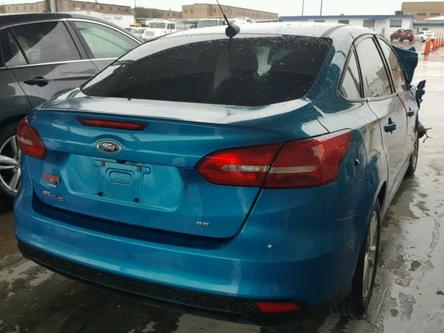 1FADP3F21HL205009 - 2017 FORD FOCUS SE BLUE photo 4