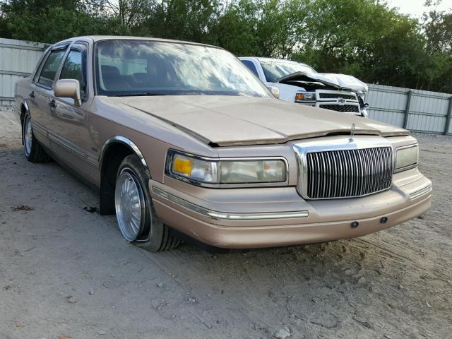 1LNLM82W9TY608456 - 1996 LINCOLN TOWN CAR S BEIGE photo 1