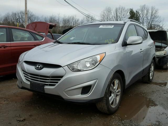 KM8JUCAC7BU186291 - 2011 HYUNDAI TUCSON GLS SILVER photo 2