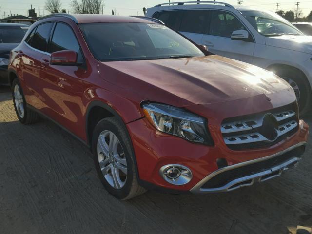 WDCTG4EB6JJ369588 - 2018 MERCEDES-BENZ GLA 250 RED photo 1