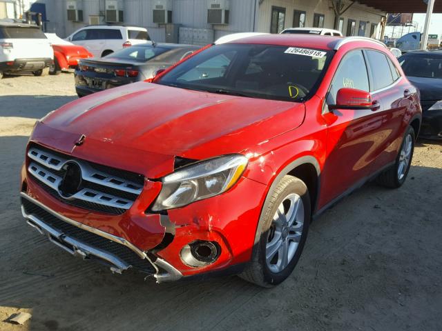 WDCTG4EB6JJ369588 - 2018 MERCEDES-BENZ GLA 250 RED photo 2