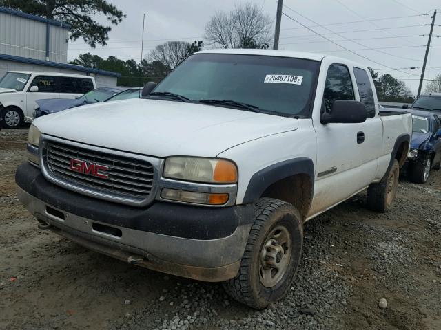 1GTHC29U01Z251349 - 2001 GMC SIERRA C25 WHITE photo 2