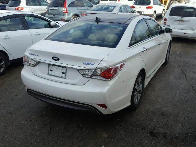 KMHEC4A49BA011674 - 2011 HYUNDAI SONATA HYB WHITE photo 4